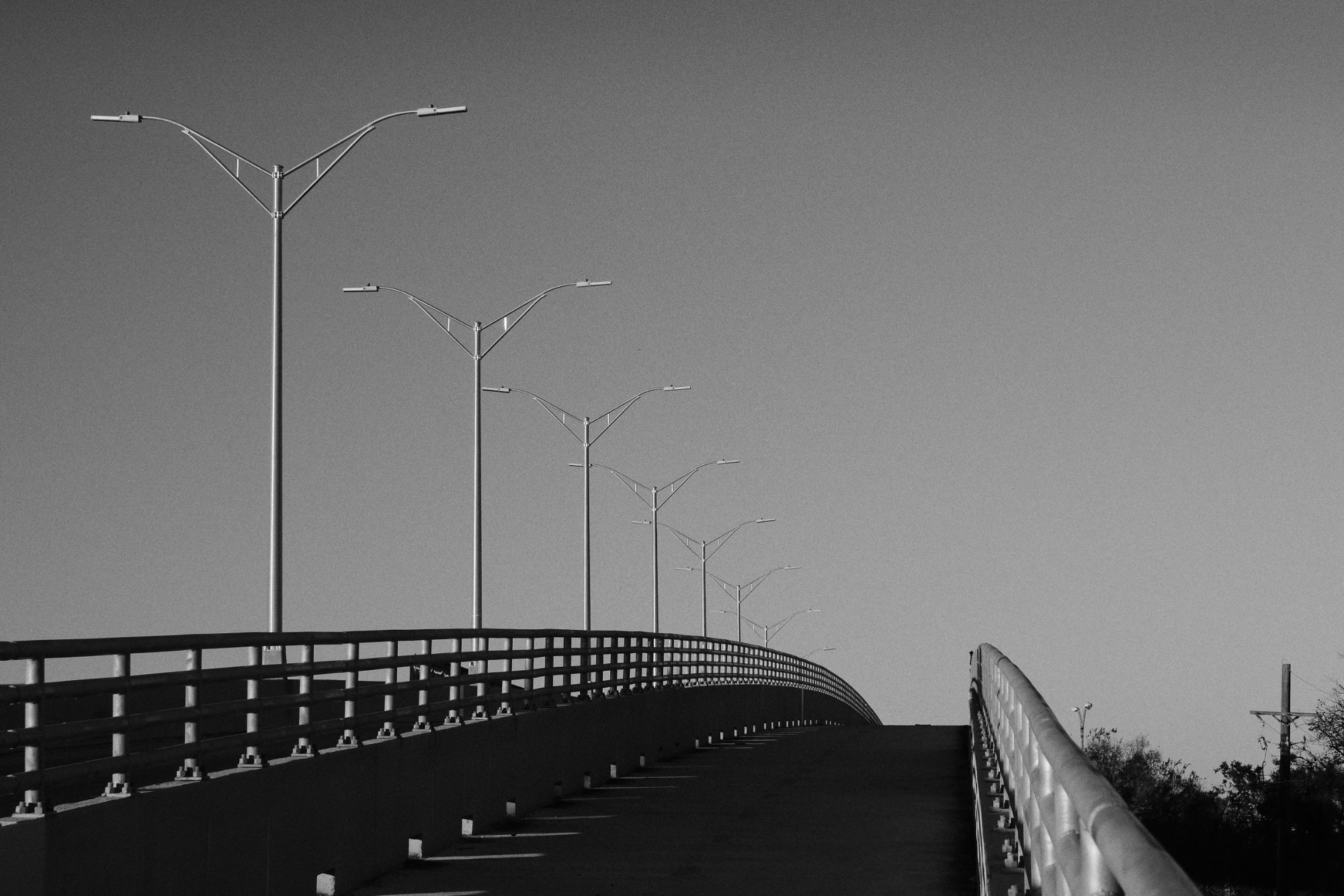 Black and white photo of bridge in New Orleans